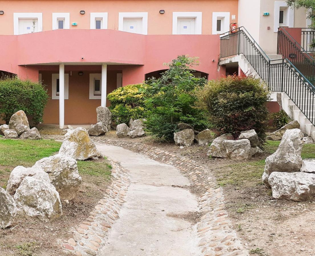 Studio 24 M2 - Hameaux De Camargue - Village 9 - 13200 Arles Bagian luar foto